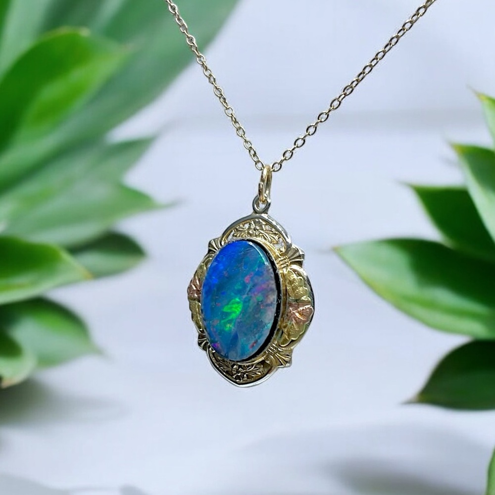🌺RARE Vintage Gold Filled  Opal Necklace